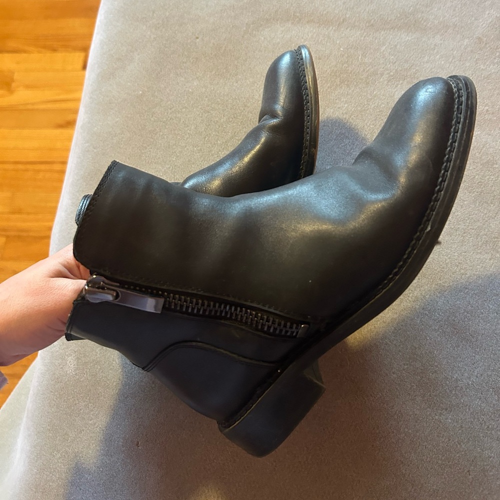Franco Sarto Black Leather Ankle Boots with Zipper
